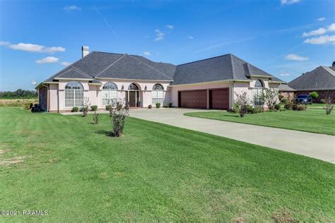1011 Harold Stoutes Rd Breaux Bridge La 70517 Realtor Com