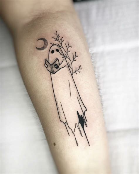 12 Tiny Ghost Tattoo Ideas To Inspire You