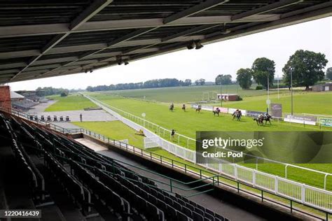 223 Thirsk Racecourse Stock Photos High Res Pictures And Images