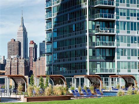 4545 Center Blvd New York