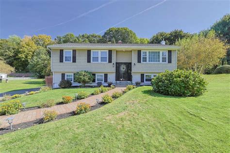 52 Helen Dr Wappingers Falls Ny 12590 Realtor Com 52 Helen Dr Wappingers Falls Ny 12590 Realtor Com