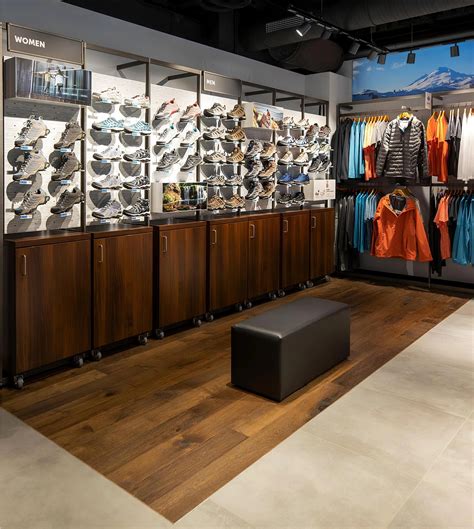 Columbia Outlet Store • 30-70%* | Outletcity Metzingen Columbia Outlet Store • 30-70%* | Outletcity Metzingen