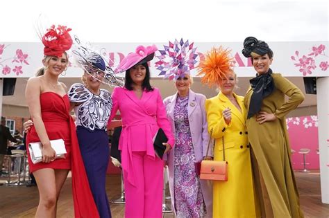 Grand National 2024 Ladies Day Pictures With Amazing Outfits On Display At Aintree Manchester Evening News