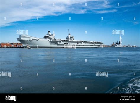 Hms Prince Of Wales Hi Res Stock Photography And Images Alamy