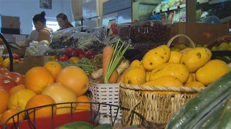 How A West Bend Pwyc Grocery Store Diverts Food From Landfills Onto Tables How A West Bend Pwyc Grocery Store Diverts Food From Landfills Onto Tables