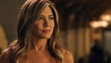 Jennifer Aniston Strips Off For Steamy Morning Show Scene The Courier