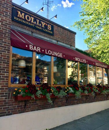 Molly's Restaurant & Bar Reviews
