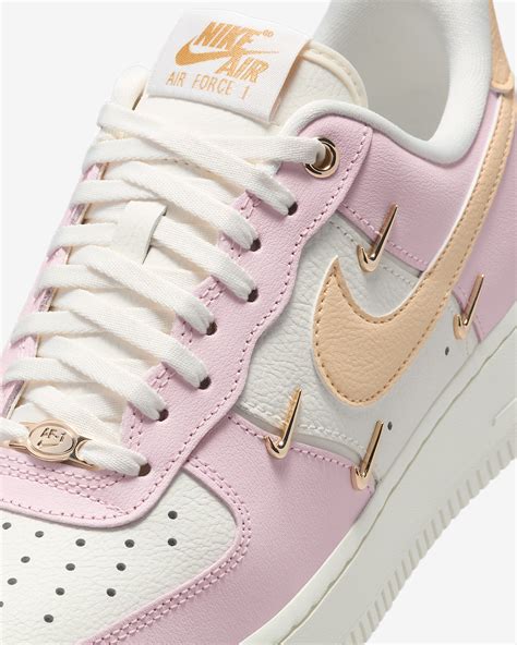 Nike Air Force 1 Amp 39 07 Lx Women Amp 39 S Shoes Nike Sg