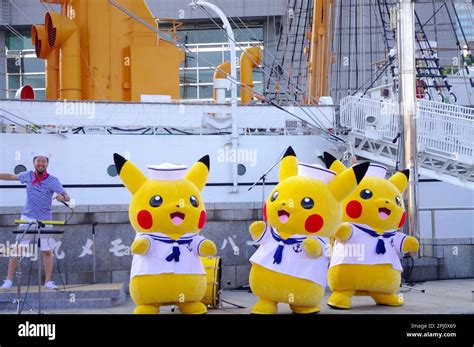 Pikachu Costume Hi Res Stock Photography And Images Alamy Pikachu Costume Hi Res Stock Photography And Images Alamy