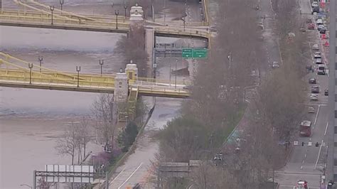 Pittsburgh Area Swamped With Flooding Sending Crews To Rescue Several