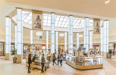 Police Determine There Was No Active Shooter At Cross Creek Mall In