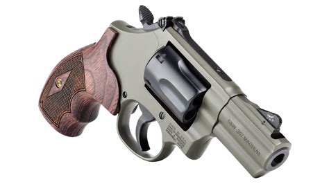 S Amp W Model Performance Center Model 19 Carry Comp Perfect Carry 357