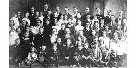 The Vassilyev Family Holds The Record For Most Children Created By Two People With 69 Children Of Which There Were 16 Twins 7 Triplets And 4 Quadruplets For A Total Of 27 The Vassilyev Family Holds The Record For Most Children Created By Two People With 69 Children Of Which There Were 16 Twins 7 Triplets And 4 Quadruplets For A Total Of 27
