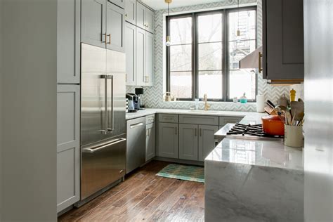 Why Kraftmaid Outlet Store Is Good For Cheap Kitchen Cabinets Apartment Therapy Why Kraftmaid Outlet Store Is Good For Cheap Kitchen Cabinets Apartment Therapy